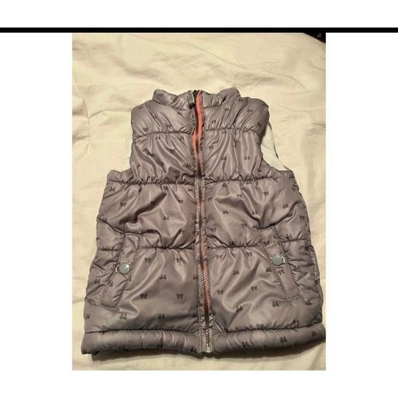 Carter’s Puffer Vest. Girls small 6/7 - Picture 1 of 4